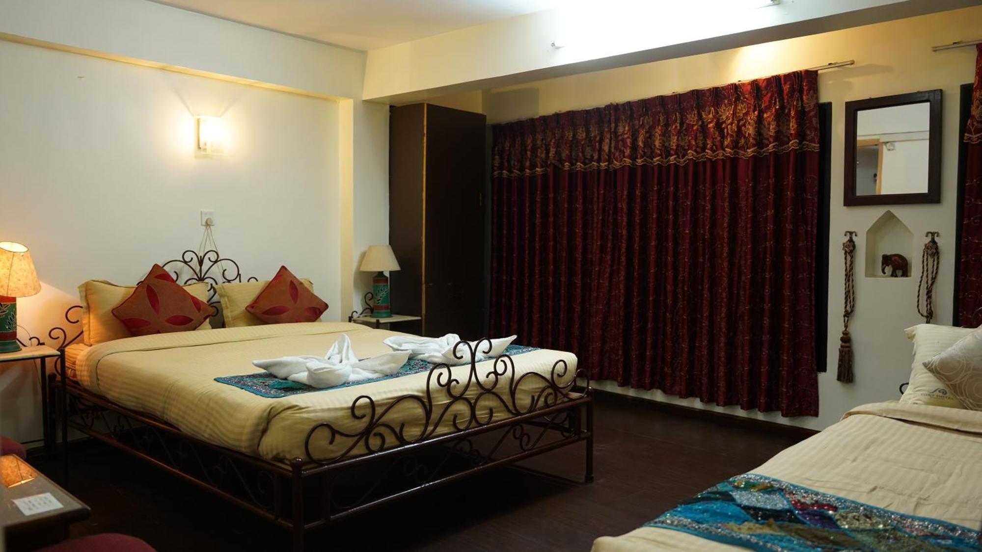 Cosy Hotel Бактапур Екстериор снимка