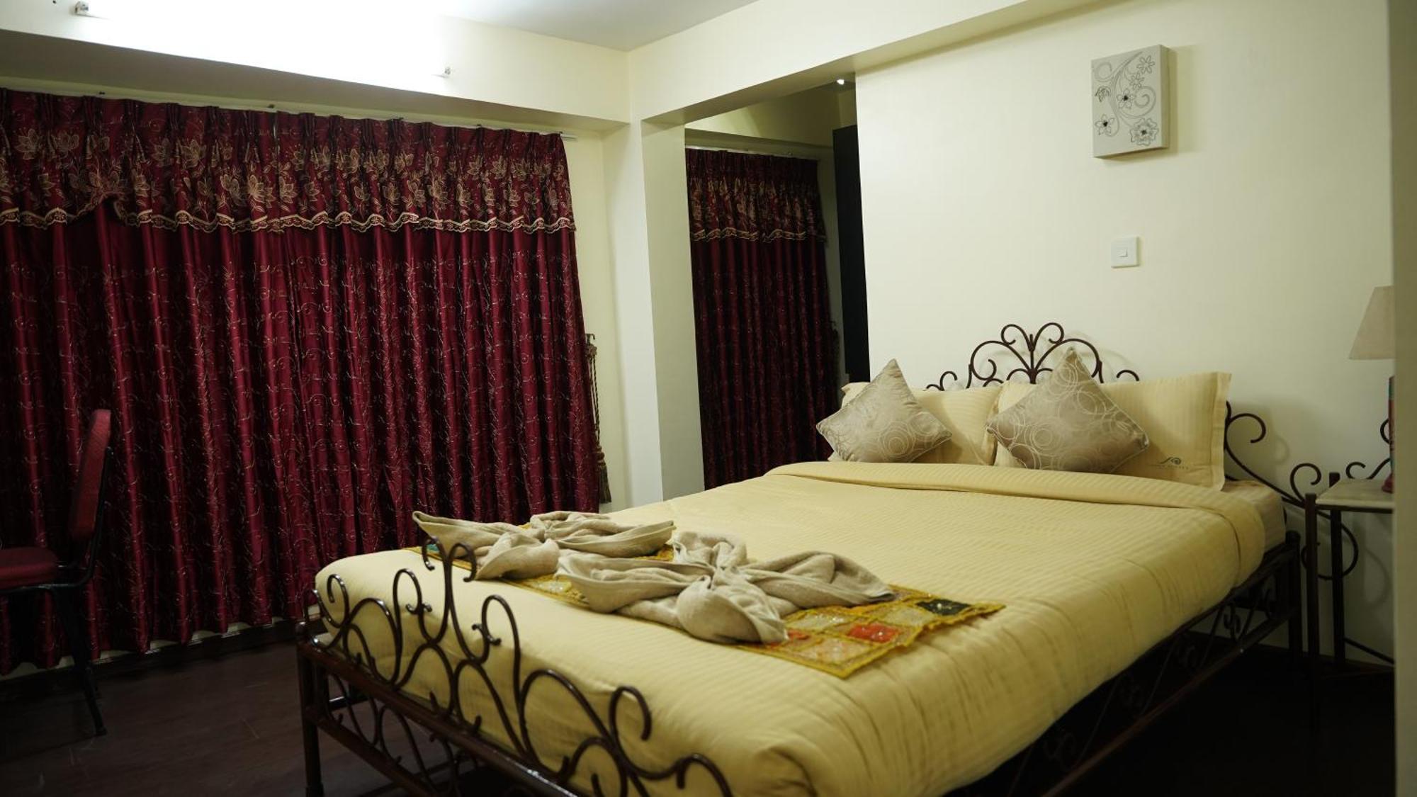 Cosy Hotel Бактапур Екстериор снимка