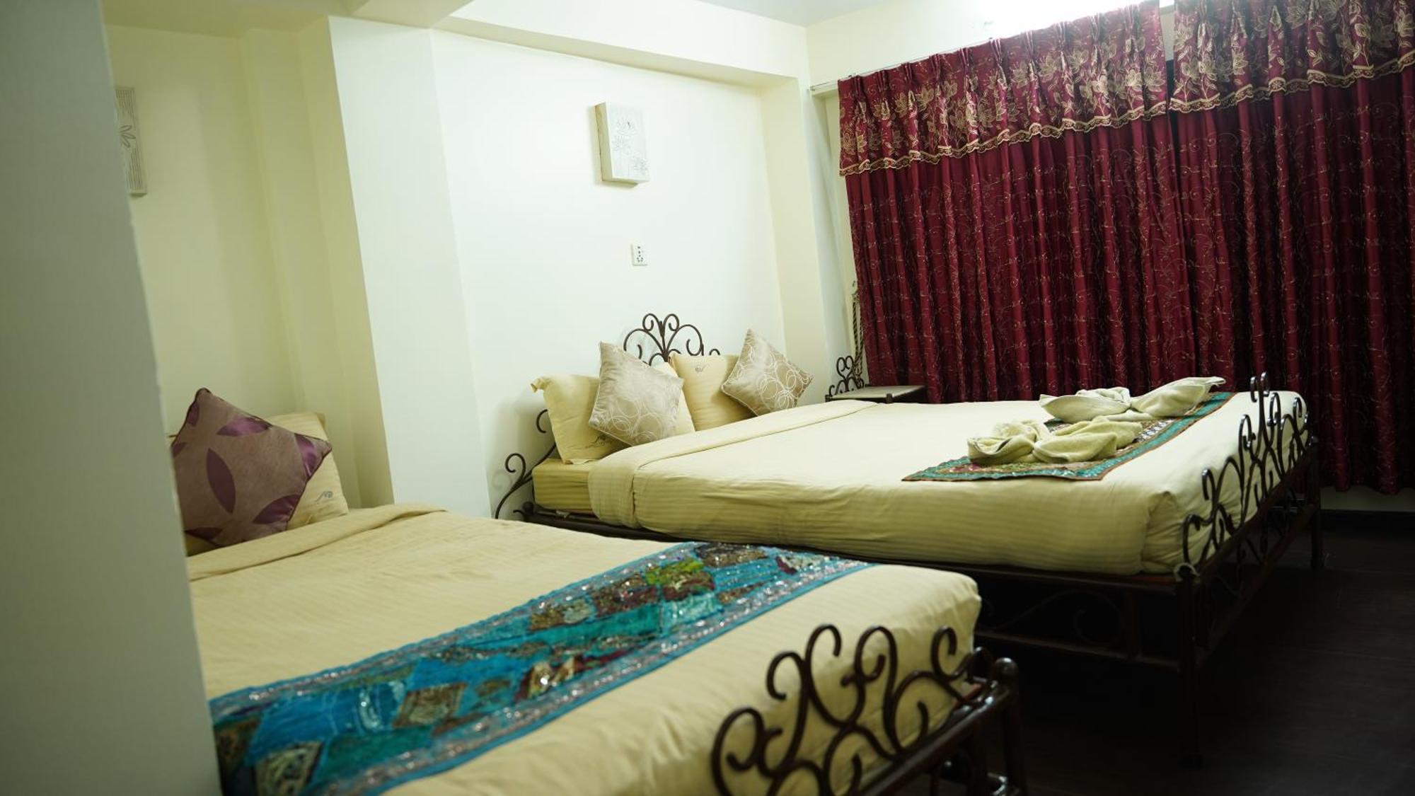 Cosy Hotel Бактапур Екстериор снимка