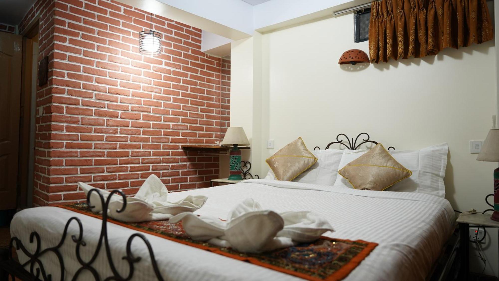 Cosy Hotel Бактапур Екстериор снимка
