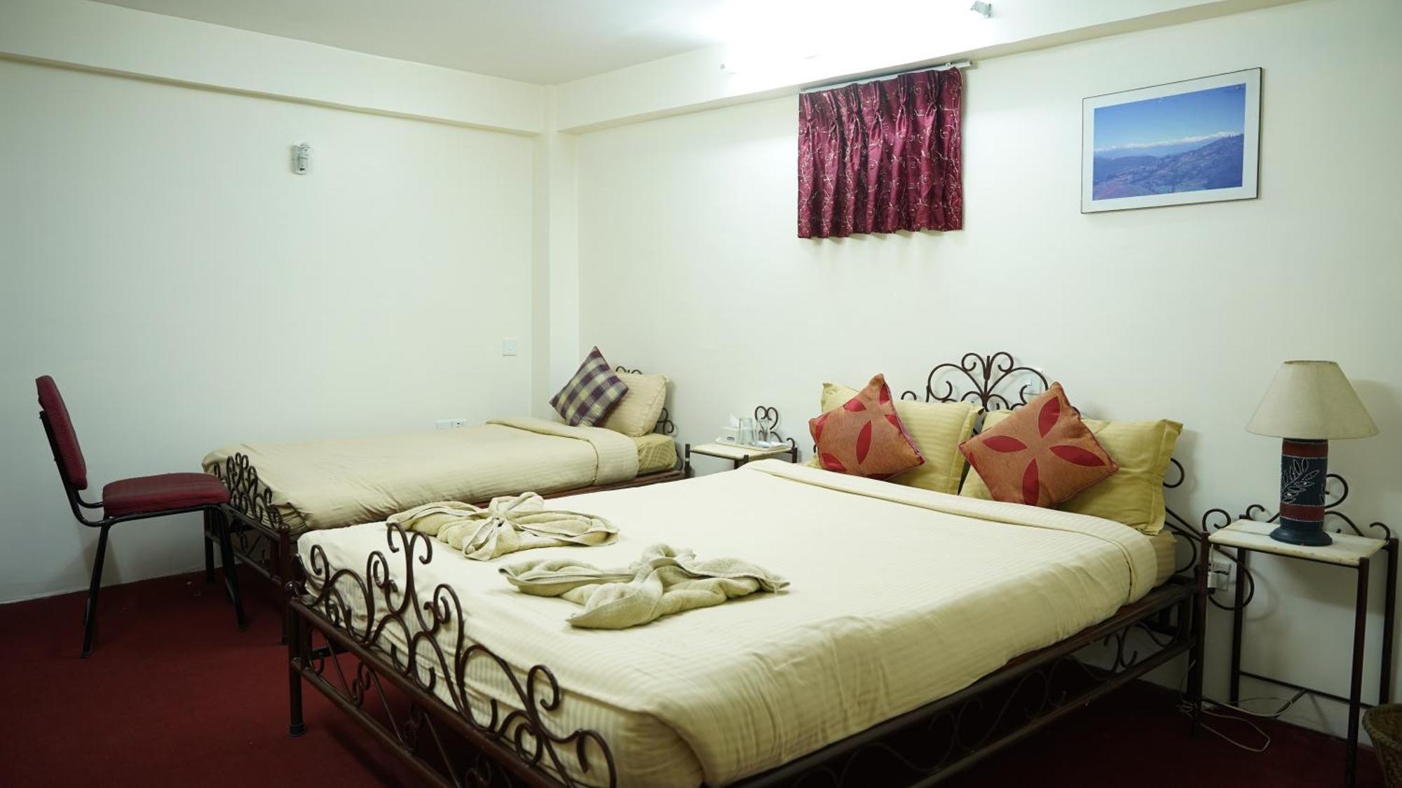 Cosy Hotel Бактапур Екстериор снимка