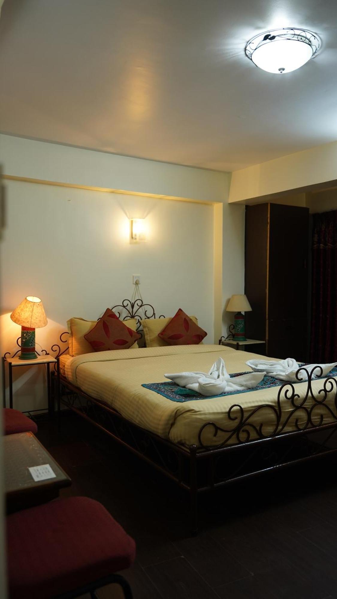 Cosy Hotel Бактапур Екстериор снимка