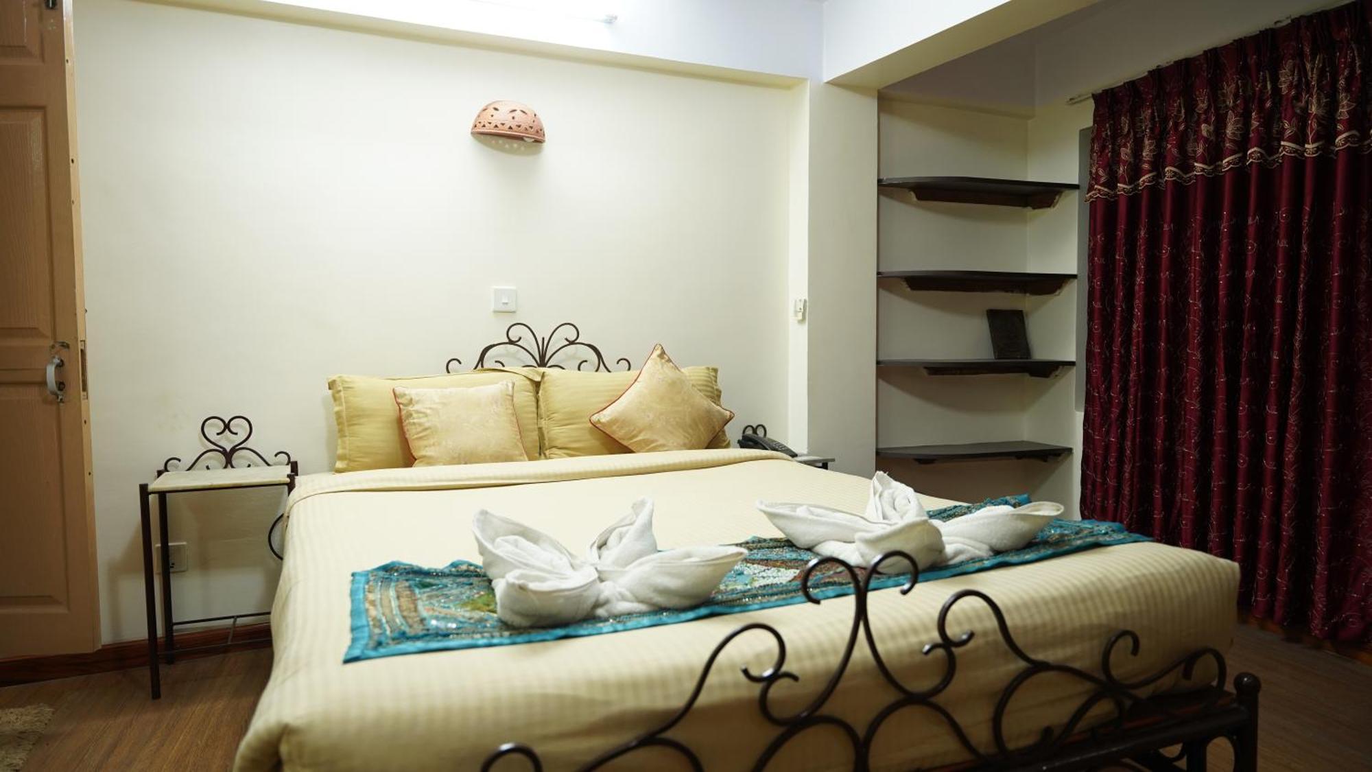 Cosy Hotel Бактапур Екстериор снимка